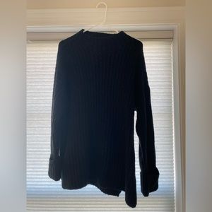 Black tunic sweater - size L - old navy